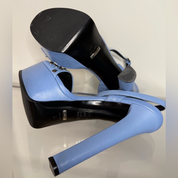 Gucci Studded Platform Sandals Baby Blue Size 37 - Picture 14 of 14